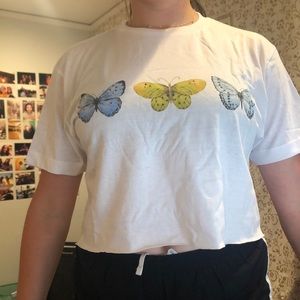 Cropped butterfly t-shirt
